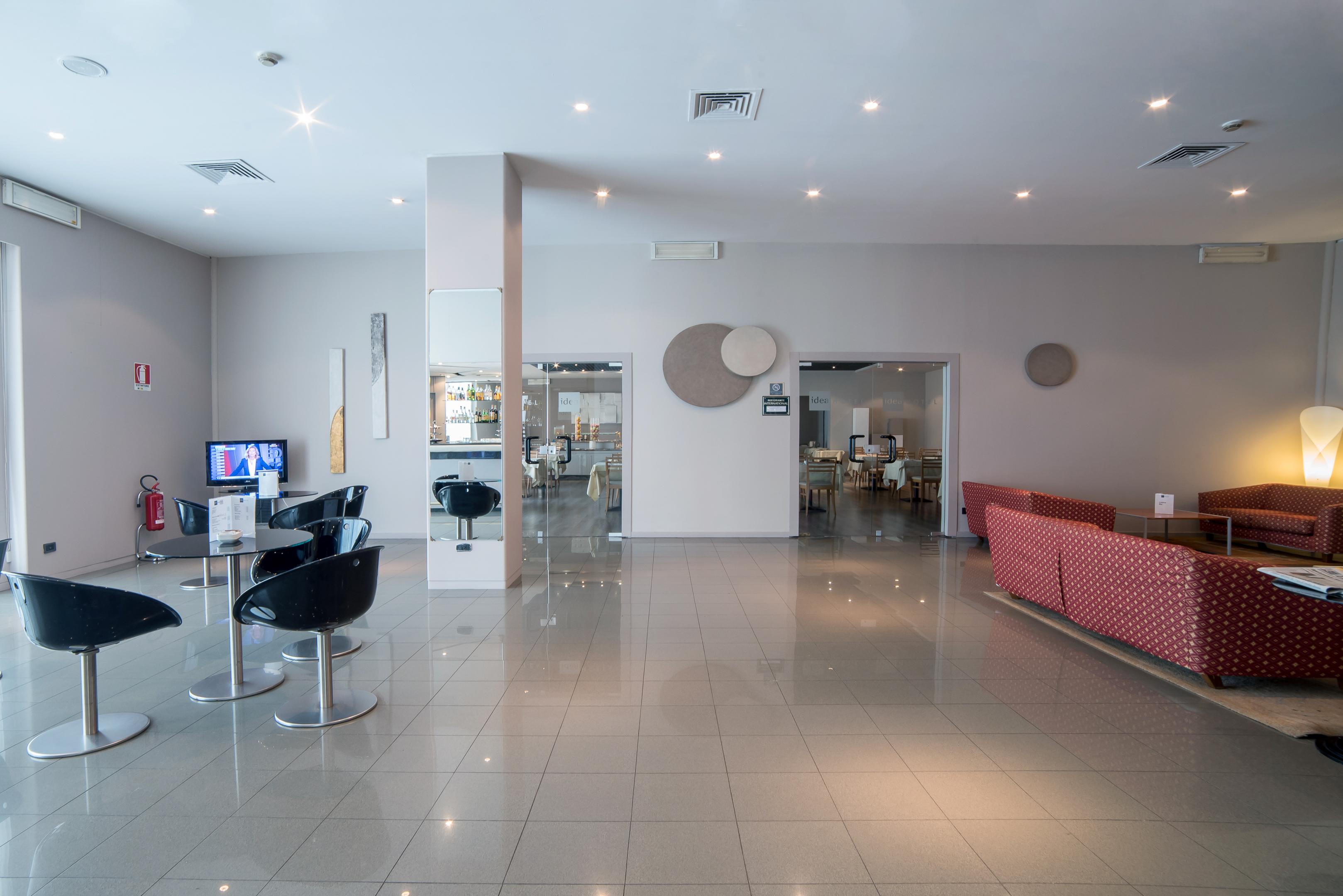 Idea Hotel Piacenza Esterno foto